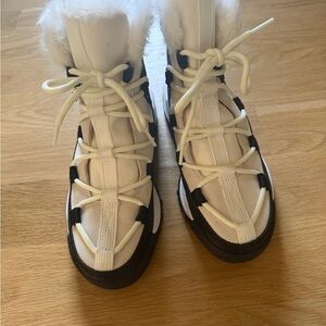 Women’s Sorel winter boots